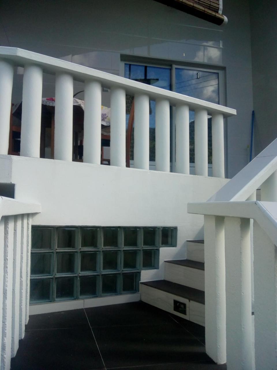 Corner Bay Apartments Beau Vallon,Mahe Victoria Zewnętrze zdjęcie