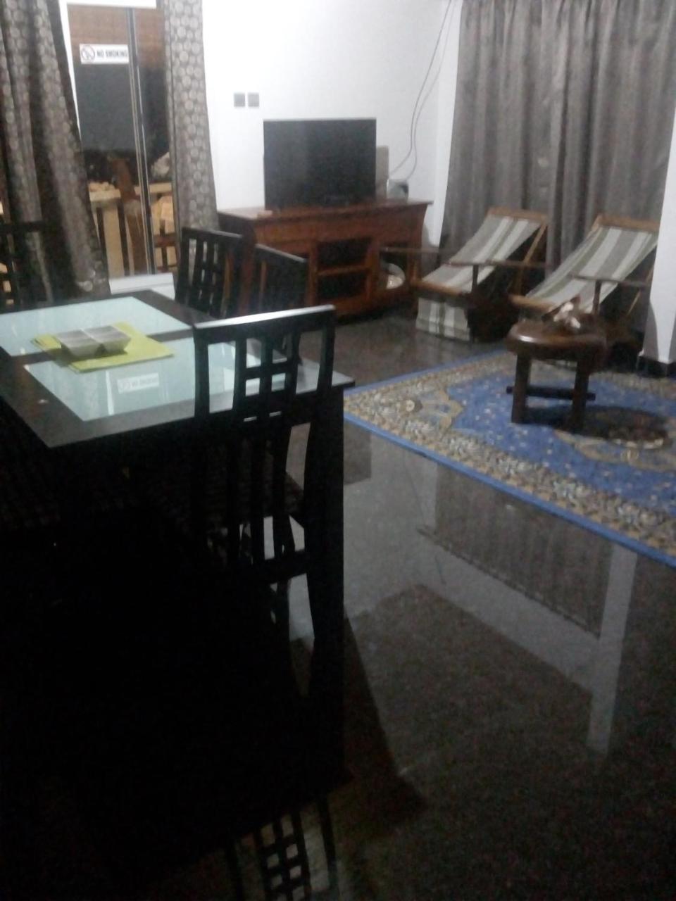 Corner Bay Apartments Beau Vallon,Mahe Victoria Zewnętrze zdjęcie